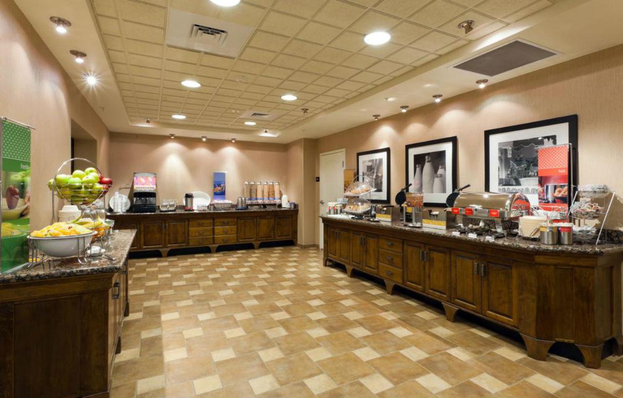 Hampton Inn & Suites Fairbanks Kültér fotó