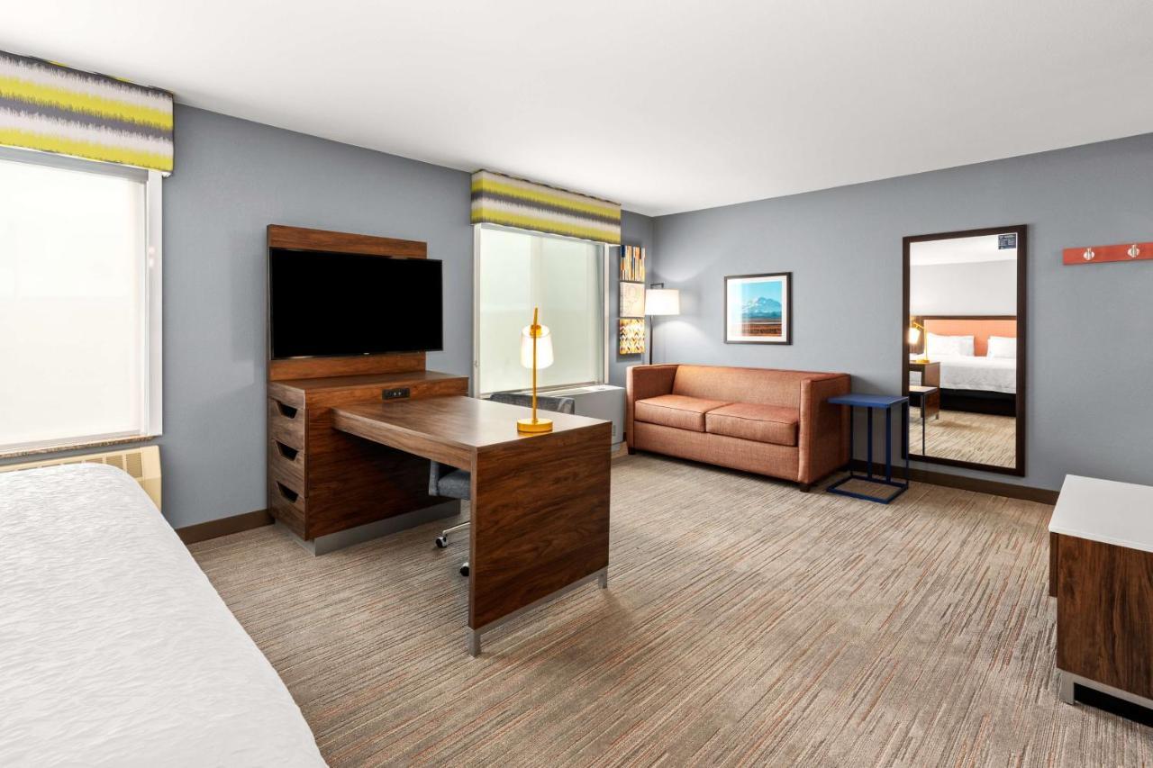 Hampton Inn & Suites Fairbanks Kültér fotó