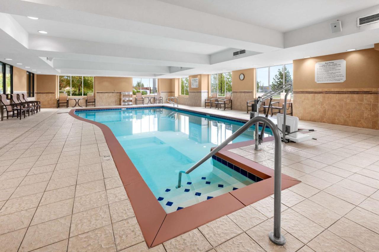 Hampton Inn & Suites Fairbanks Kültér fotó