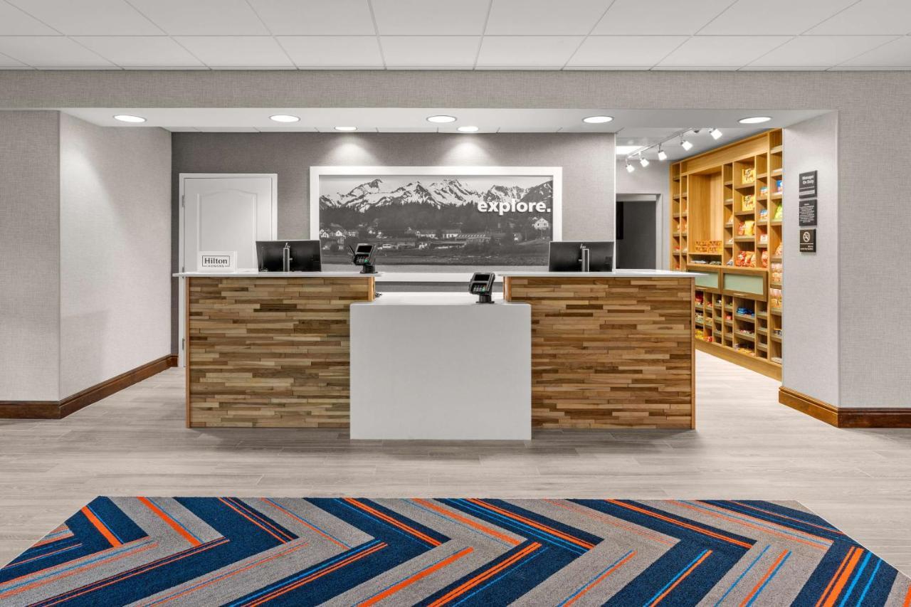 Hampton Inn & Suites Fairbanks Kültér fotó