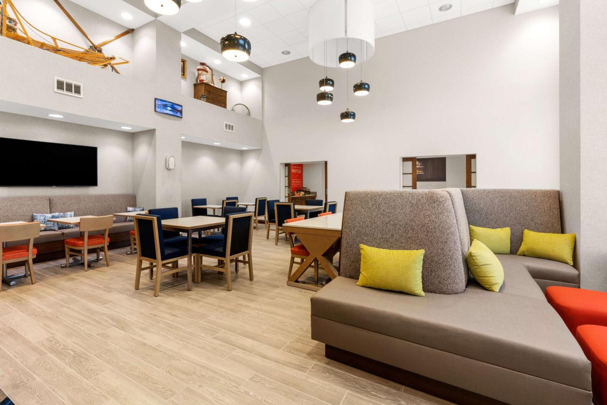 Hampton Inn & Suites Fairbanks Kültér fotó
